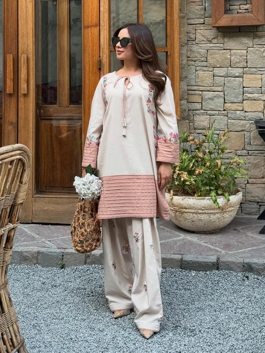 Vaari β Embroidered 2-Piece Lawn Set with Farshi Shalwar