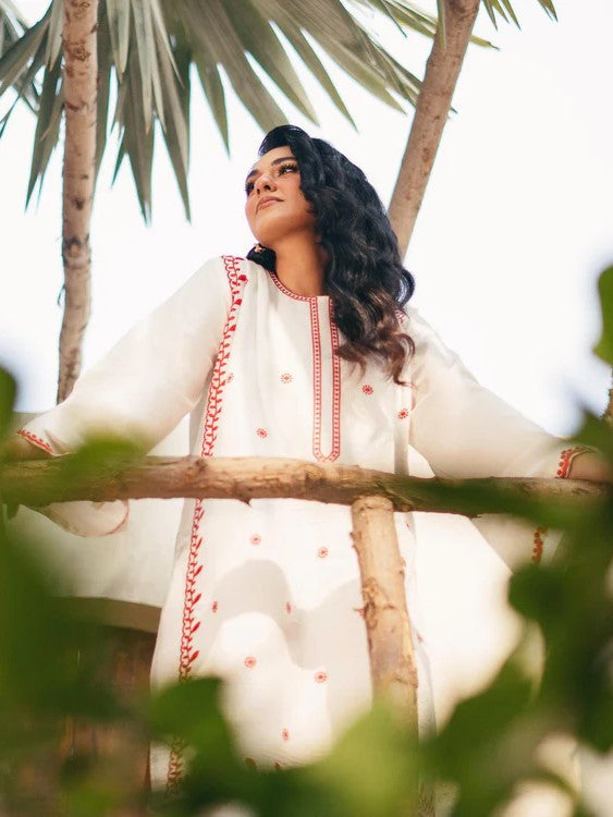 Alyana β Embroidered 2-Piece Arabic Lawn Set (Shirt & Plazo)