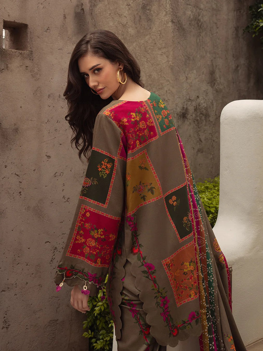 Arzoo β Floral Harmony Digital Printed 3 Piece Dress (Stitched)