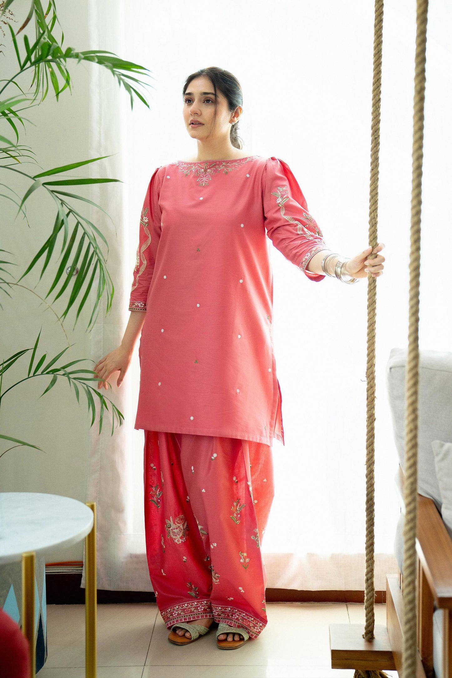 MEHAK – Embroidered Lawn 2-Piece Farshi Set