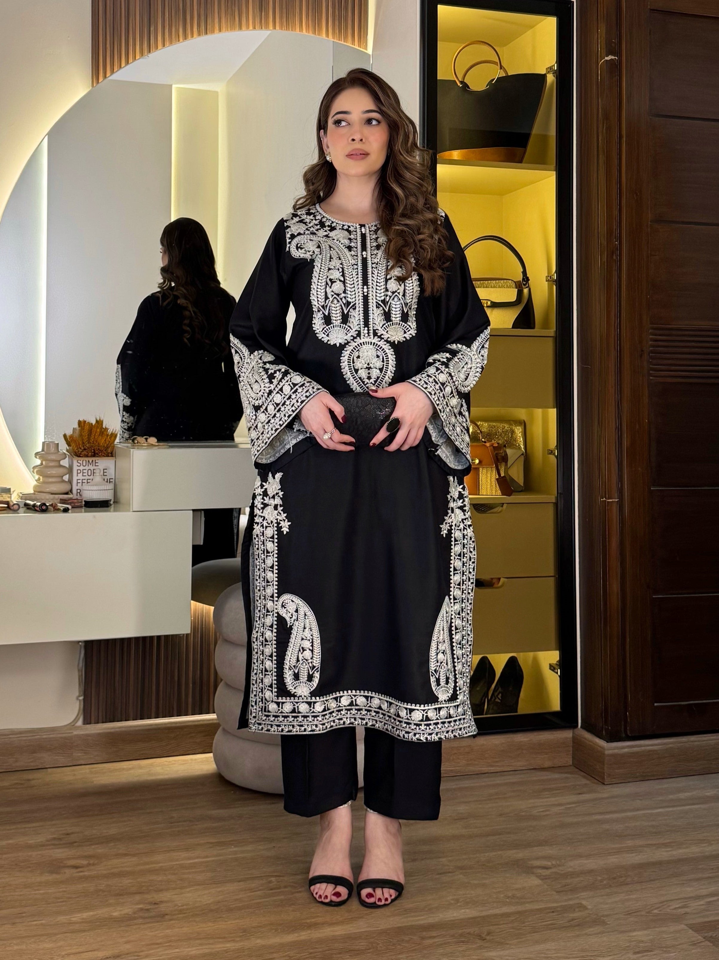 Zeenat Embroidered 3PC Dress