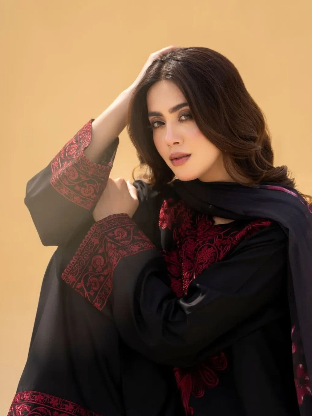 Zaroon – Luxury Embroidered 3-Piece Lawn Set with Farshi Shalwar