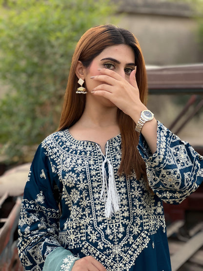 ZARA – Timeless Embroidered 3-Piece Set
