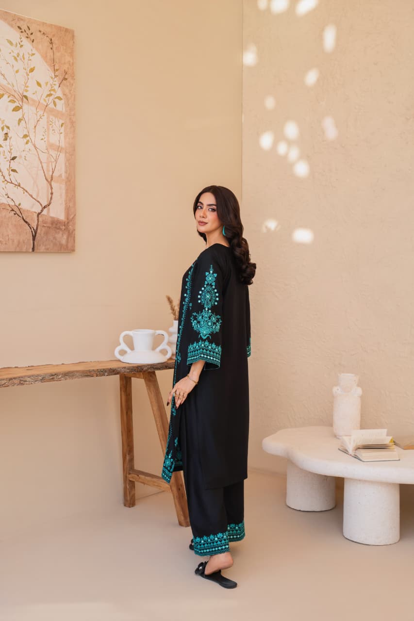 Serena Embroidery 2 Piece