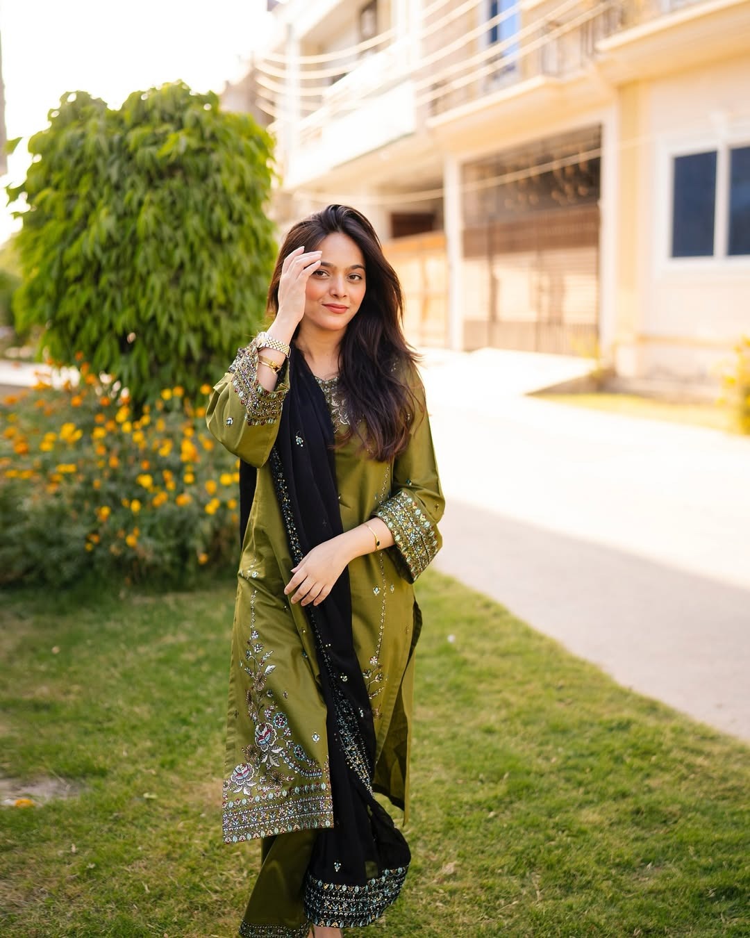 Mayal – Ezza Embroidered 3-Piece Lawn Set