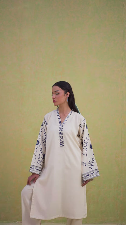 Bluepret – Embroidered 2-Piece Arabic Lawn Set