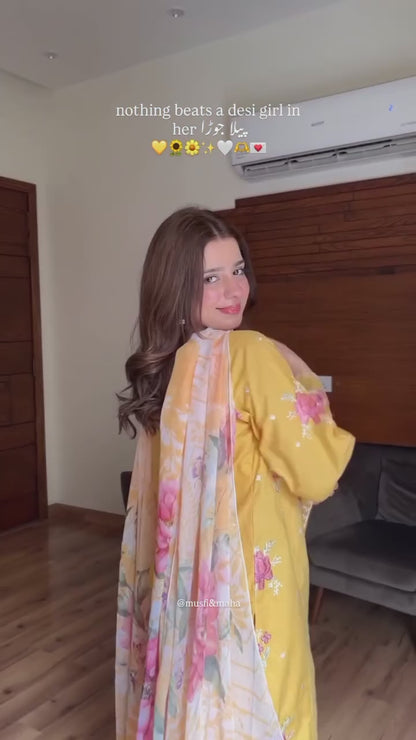 Sunaina – Fully Embroidered 3-Piece Suit with Farshi Shalwar (Stitched)