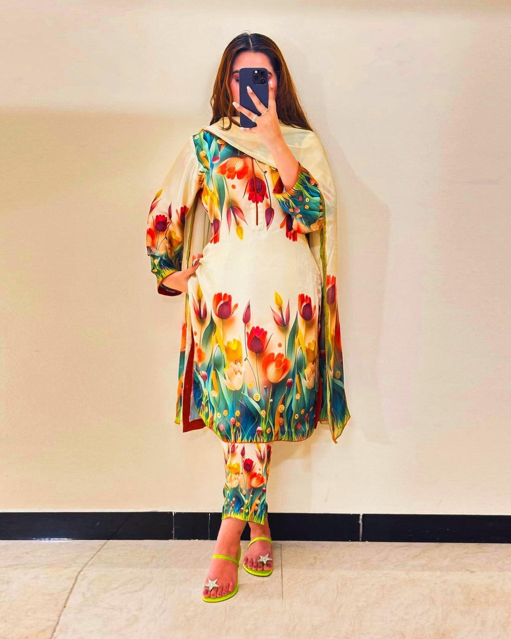 Inaya – Elegant Printed 3-Piece Suit